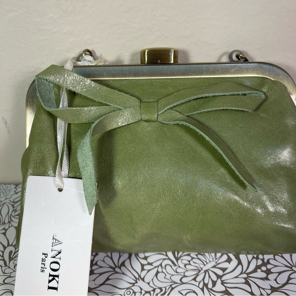 ANOKI Paris New With Tags Green Leather Kiss Lock Crossbody Bag Vintage Style